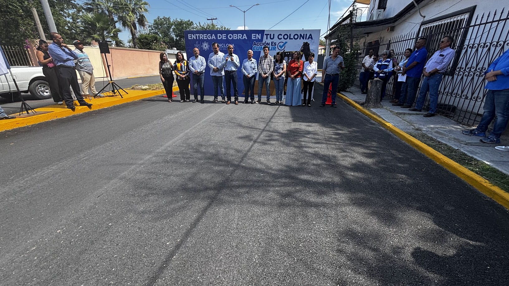 Entrega ayuntamiento avenida pavimentada con inversión de más de 6 millones