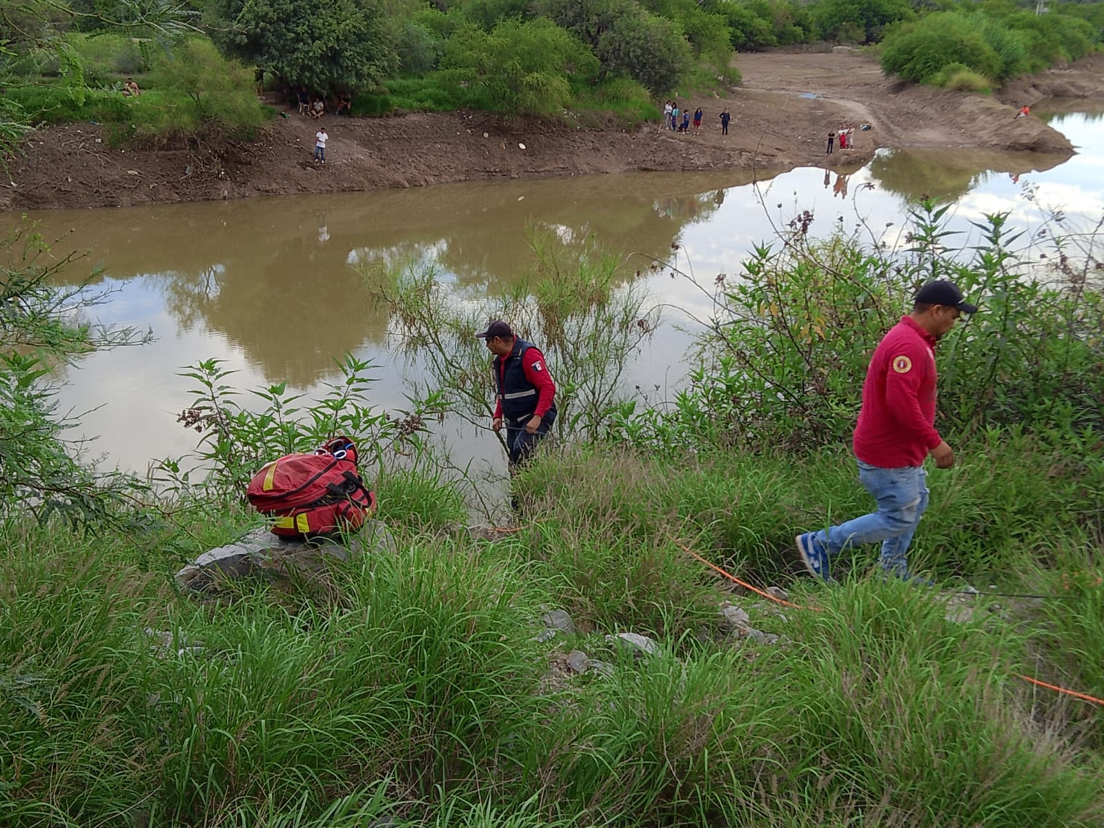 Encuentran cuerpo sin vida en Río Nazas