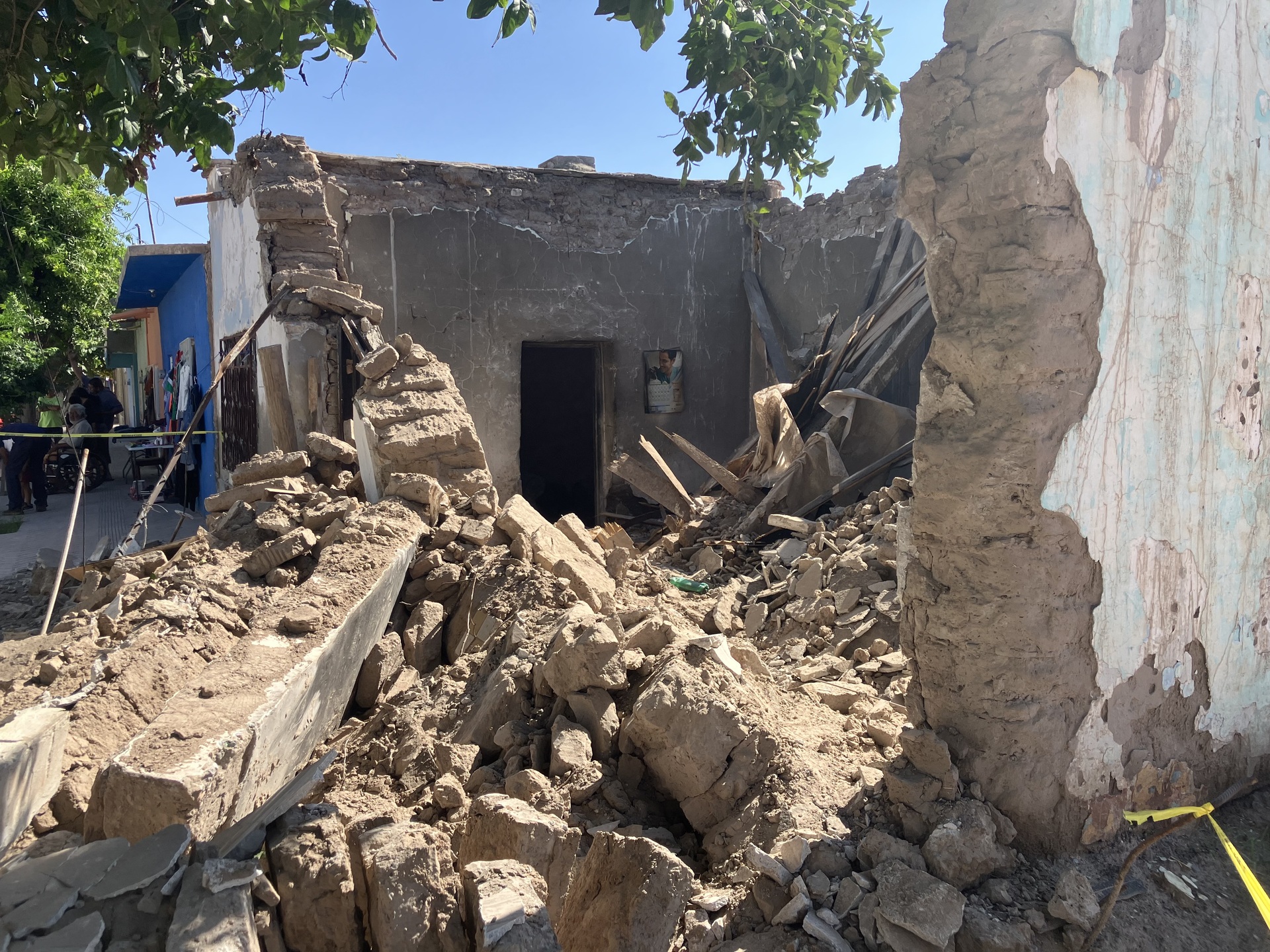 Derrumbe de una vivienda en el sector Centro de la ciudad de Lerdo. (EL SIGLO DE TORREÓN)