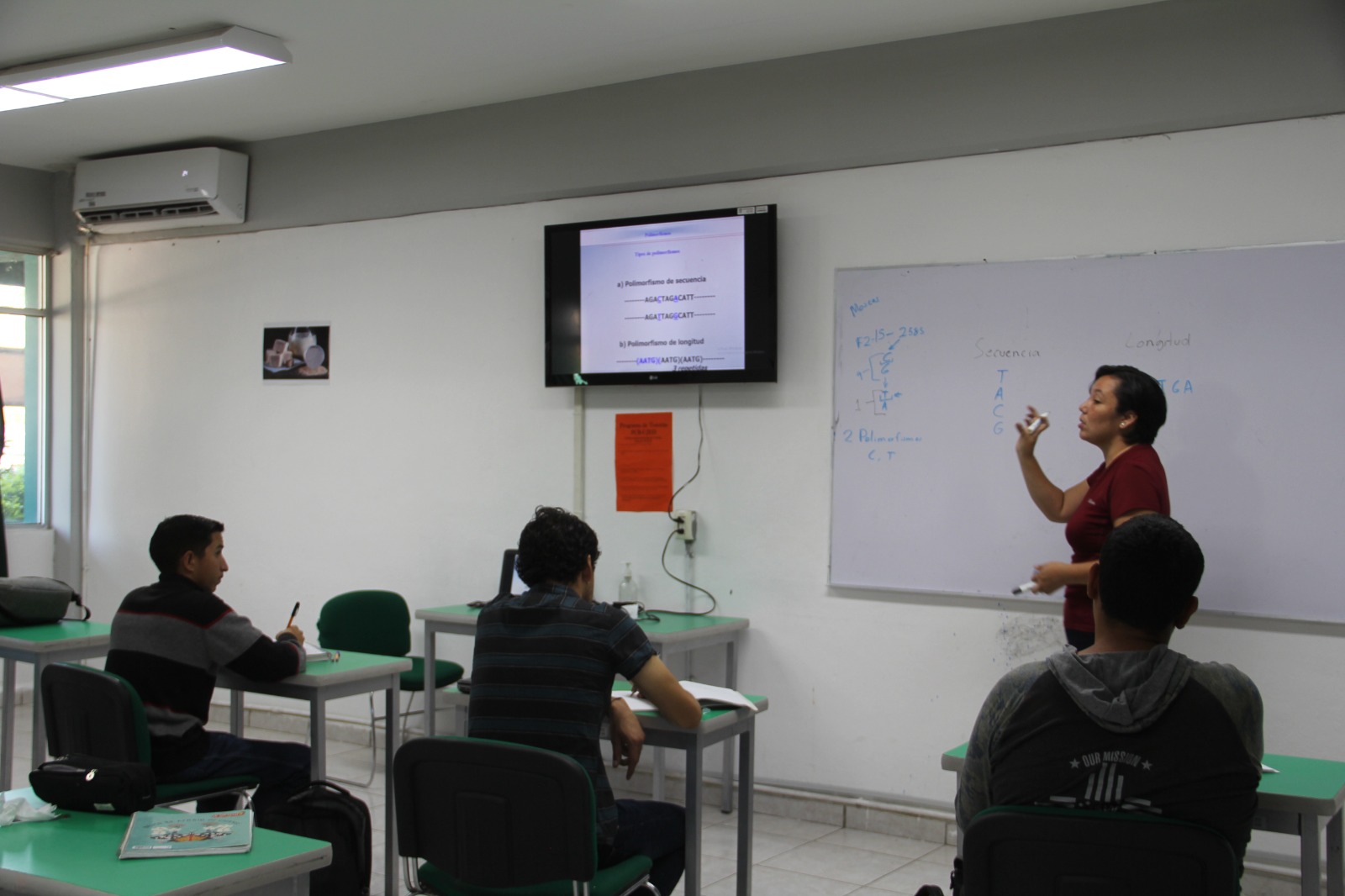 Facultad de Ciencias Biológicas de la UJED moderniza aulas con nueva tecnología