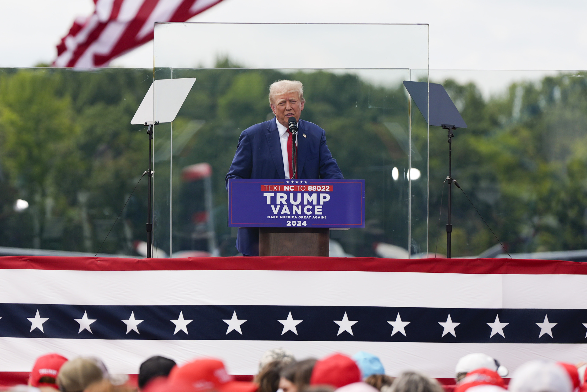 El candidato presidencial republicano Donald Trump durante un acto de campaña en el Museo de la Aviación de Carolina del Norte, el miércoles 21 de agosto de 2024, en Asheboro, Carolina del Norte. (AP)