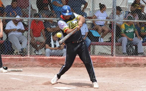 Buen arranque en la Liga de Softbol Industrial