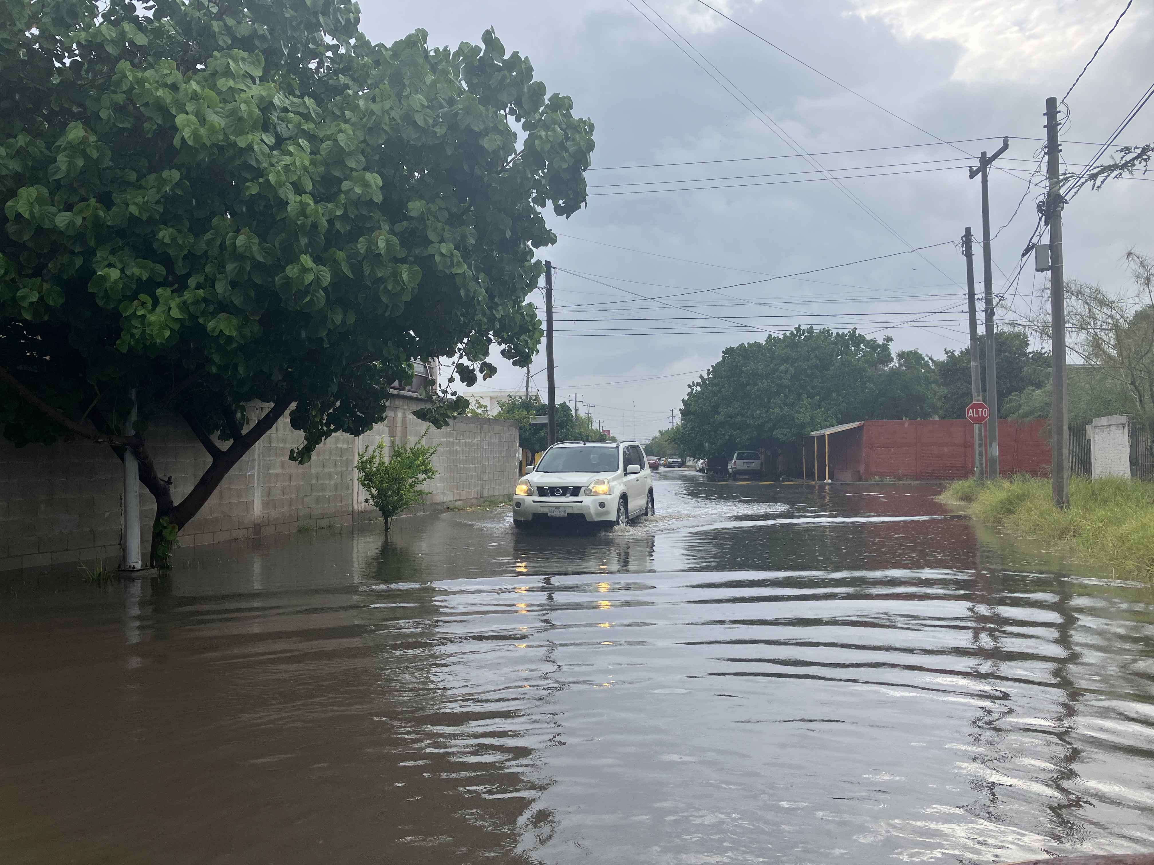 Se mantienen inundaciones en puntos críticos de Torreón