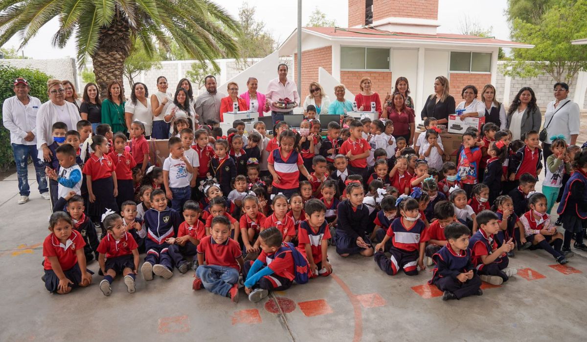 Llevan Programa “Mejora tu escuela” a Jardín de Niños de Ramos Arizpe