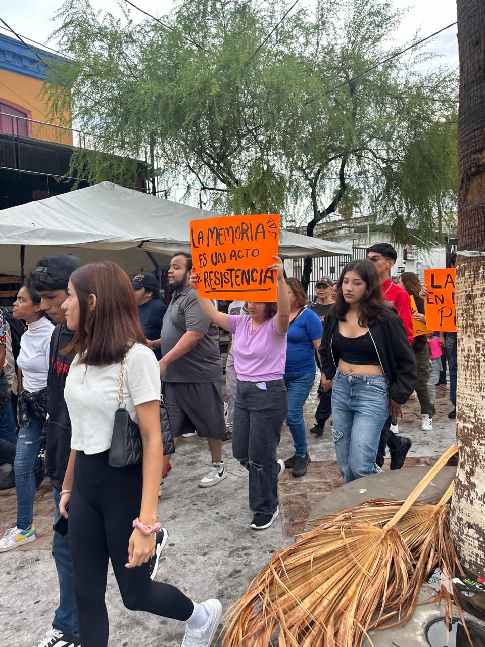 A favor. La marcha a favor de la Reforma Judicial, encabezada por jóvenes laguneros, se realizó el pasado martes 3 de septiembre y ocupó varias cuadras de la calle Morelos, en el Centro de la ciudad.