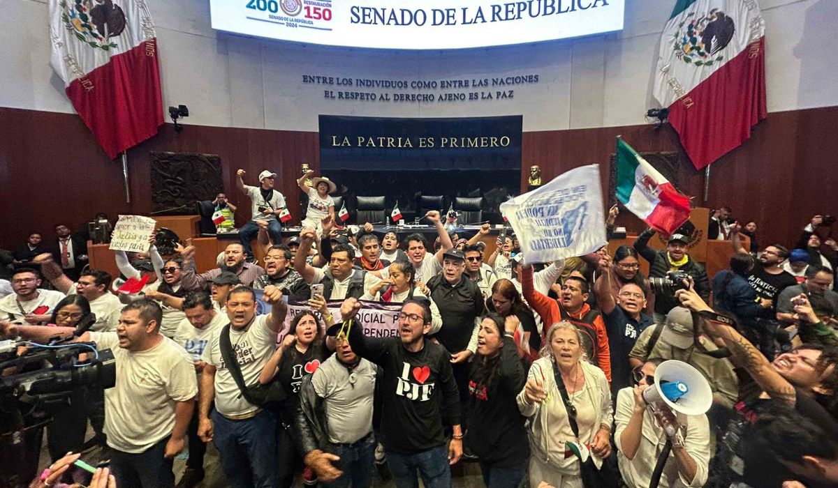 Riquelme apoya a manifestantes que irrumpieron en el Senado mexicano