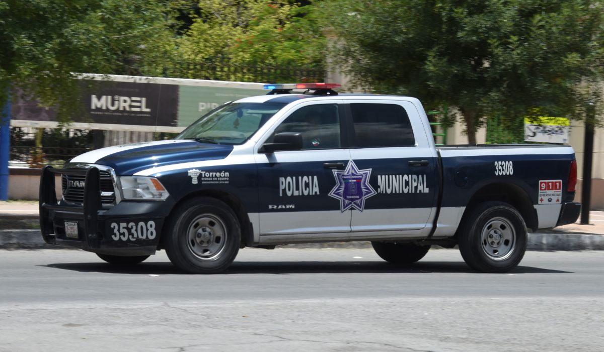 Tres menores detenidos por apedrear autos en la Colonia Antigua Aceitera de Torreón