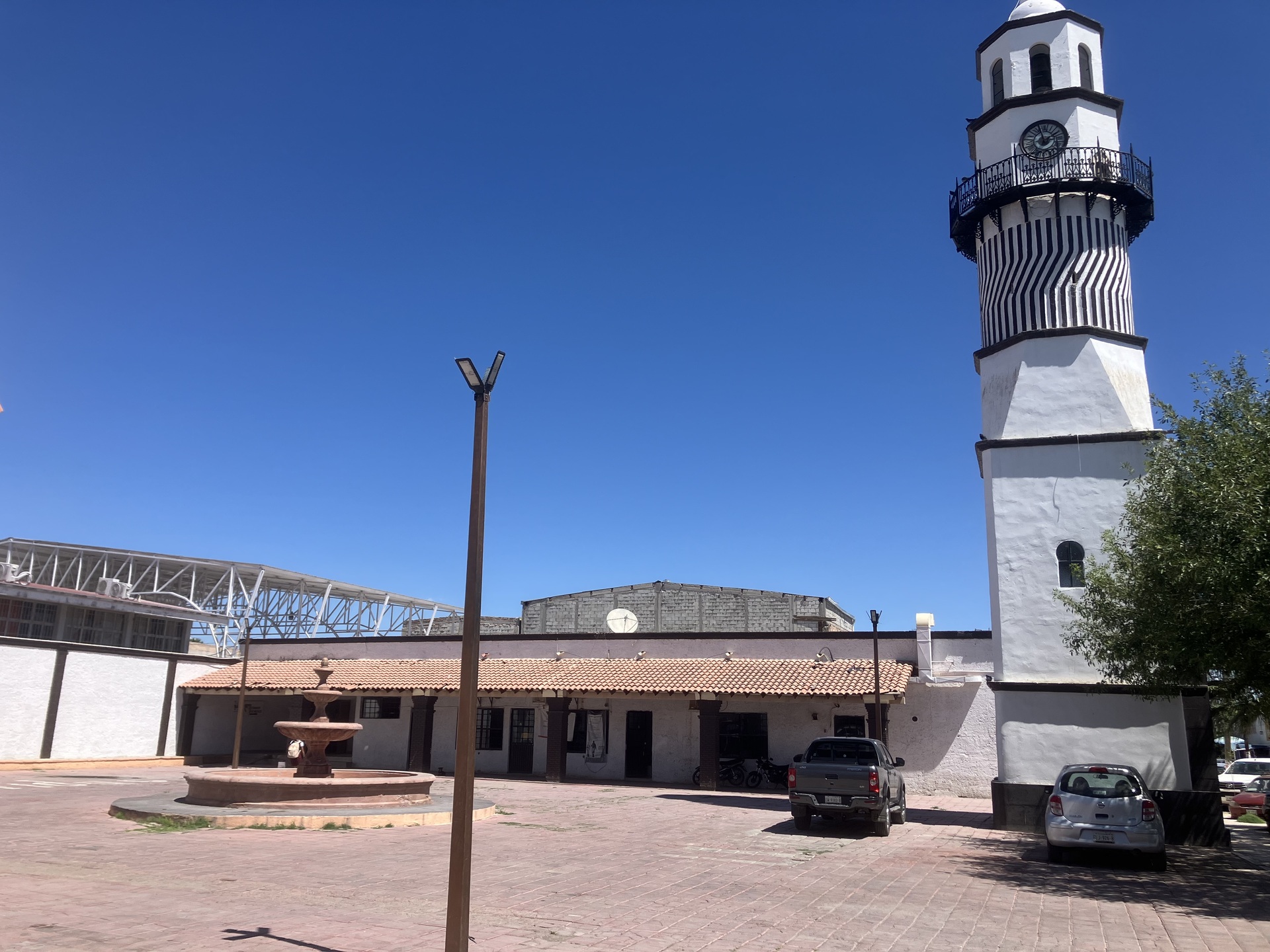 Convertirán Plaza Solidaridad en la 'Placita del Reloj' de San Pedro