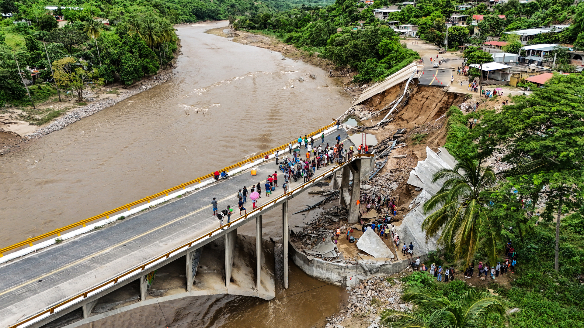 Sin cuantificar daños por huracán John