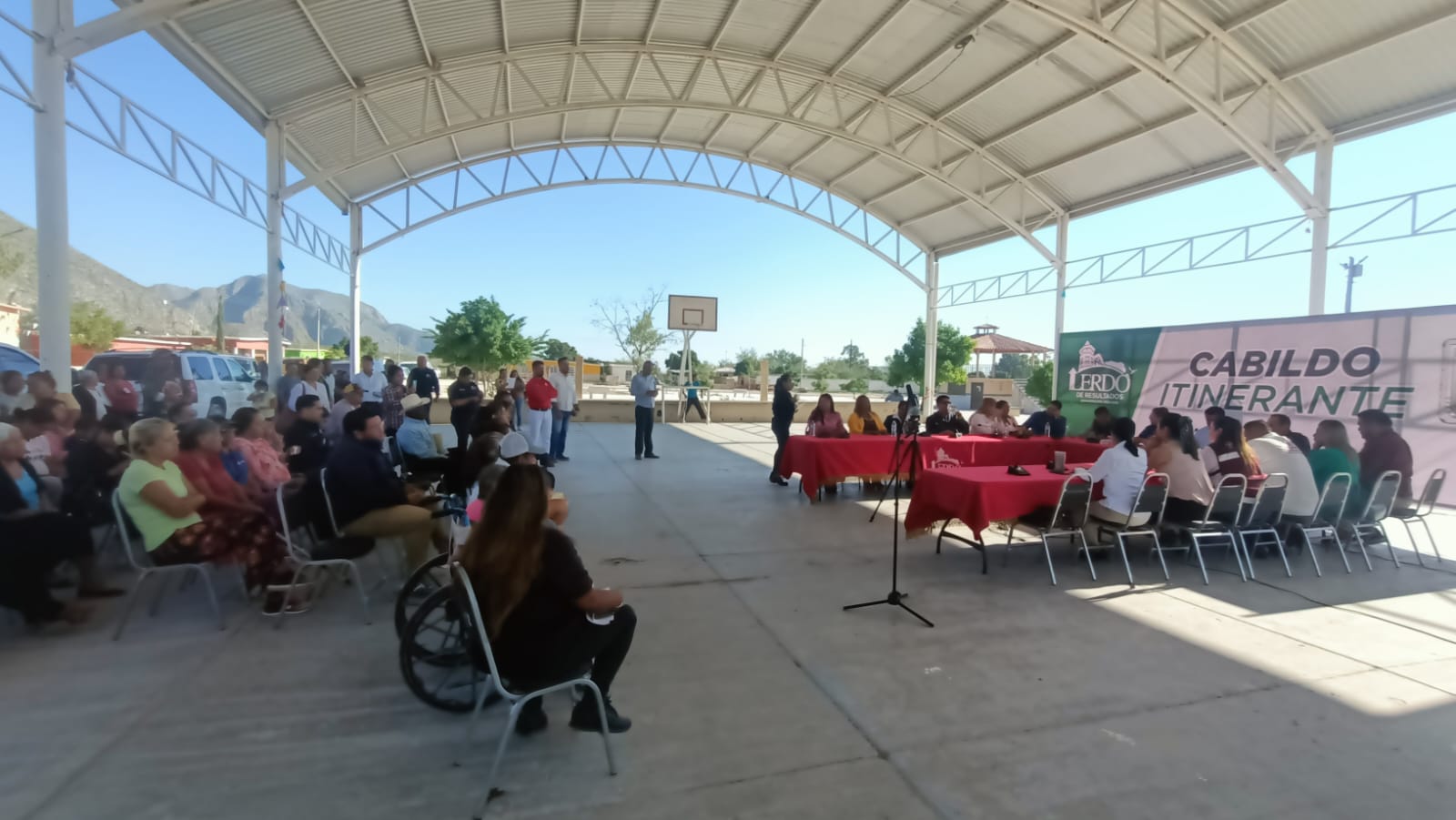 Cabildo abierto en Lerdo atiende necesidades de ejido La Mina