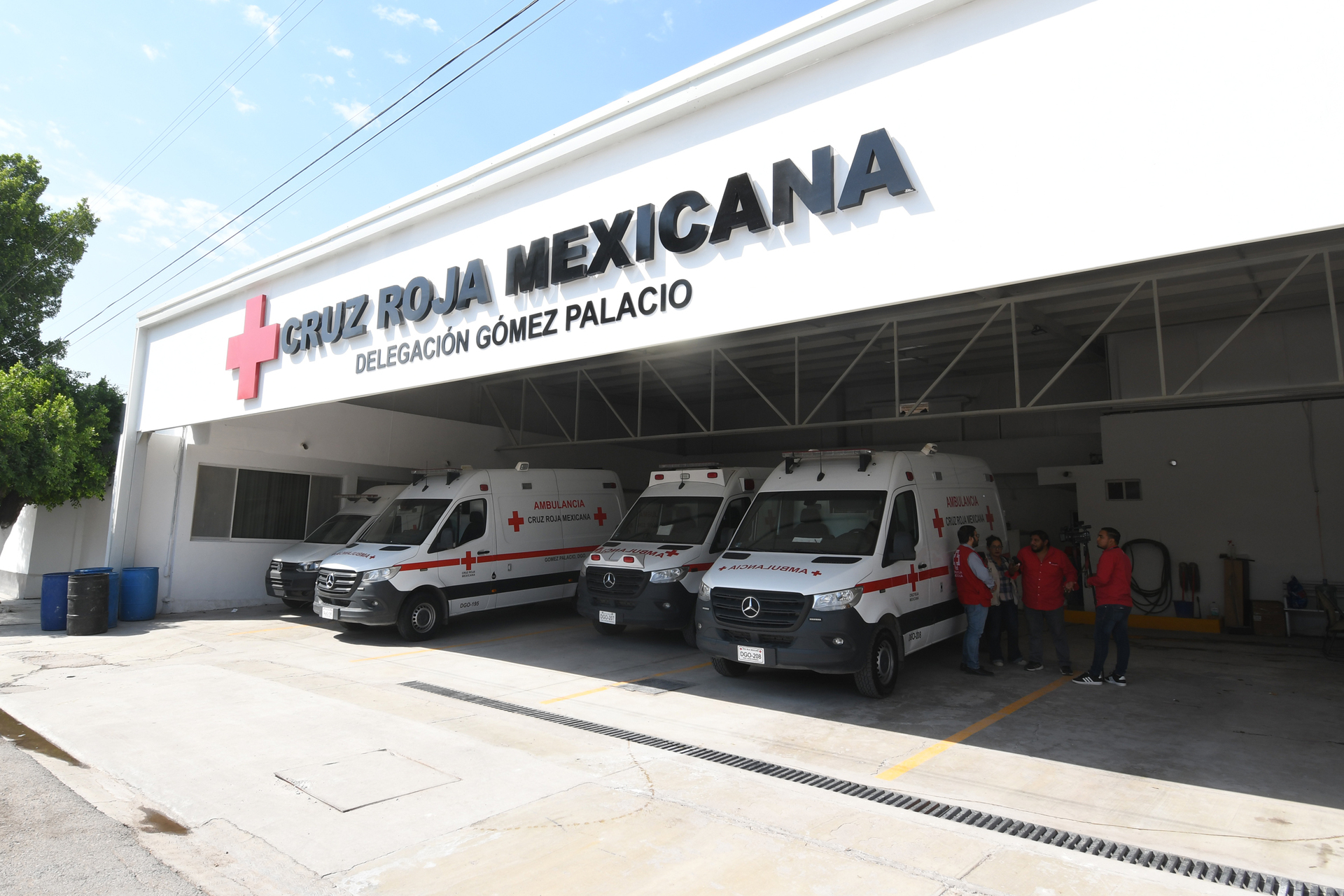 Anciano resulta lesionado al caer de autobús en Gómez Palacio