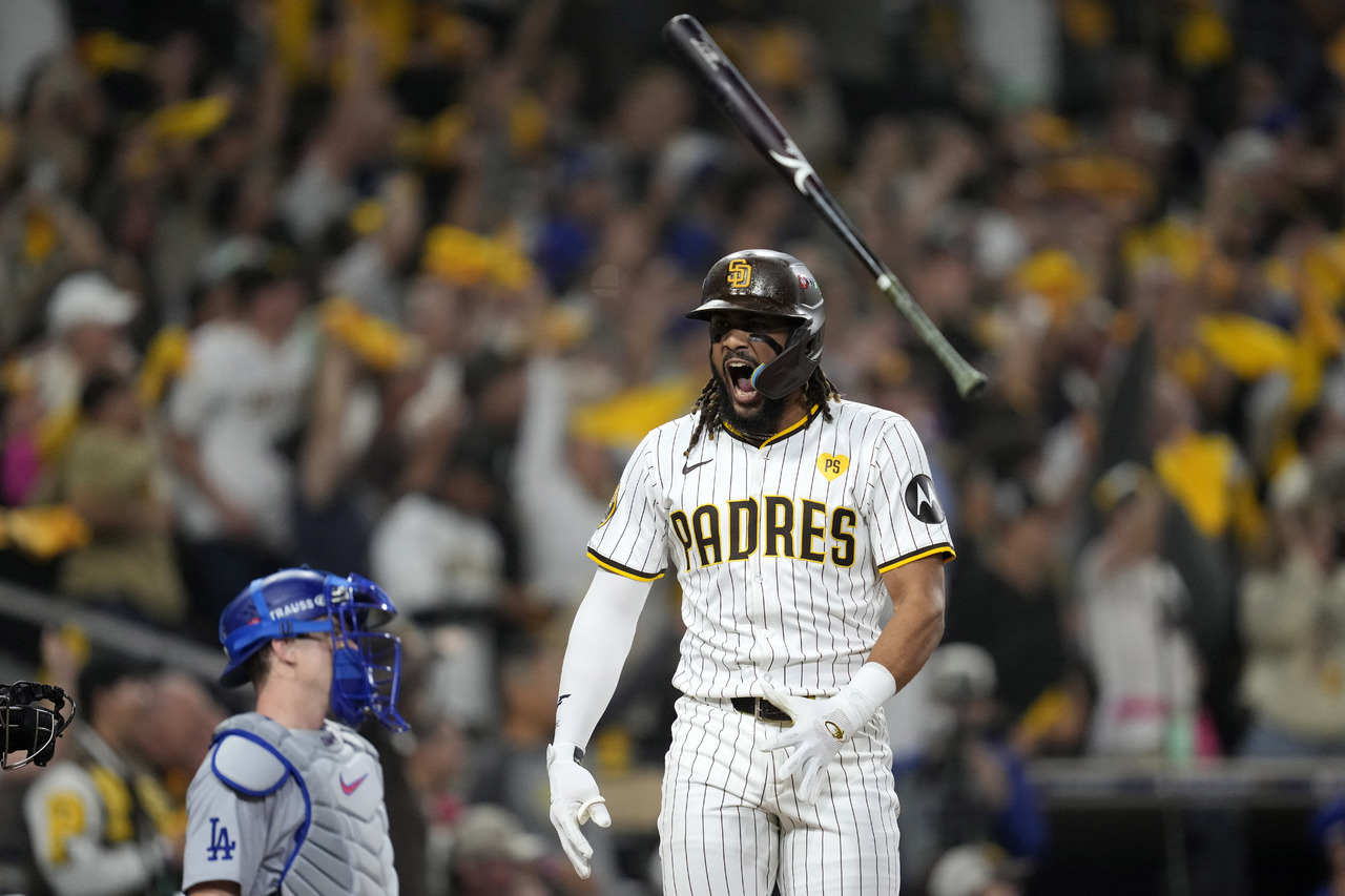 El dominicano Fernando Tatis Jr. consiguió un jonrón de dos carreras en la segunda entrada del duelo frente a los Dodgers de Los Ángeles.