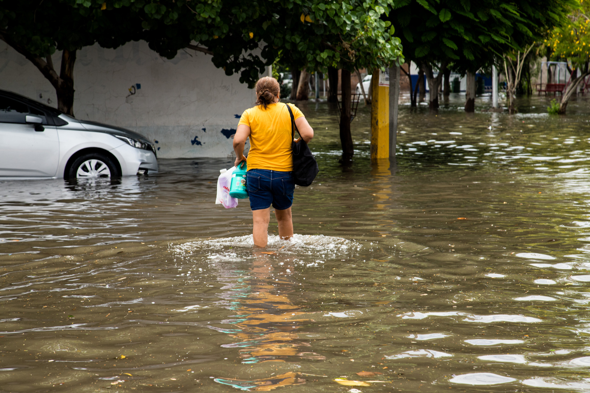 Para el drenaje pluvial, inicialmente sólo se consideraba la zona industrial de Mieleras, pero después se amplió a todo el suroriente
tomando en cuenta las graves afectaciones que ahí se generan.