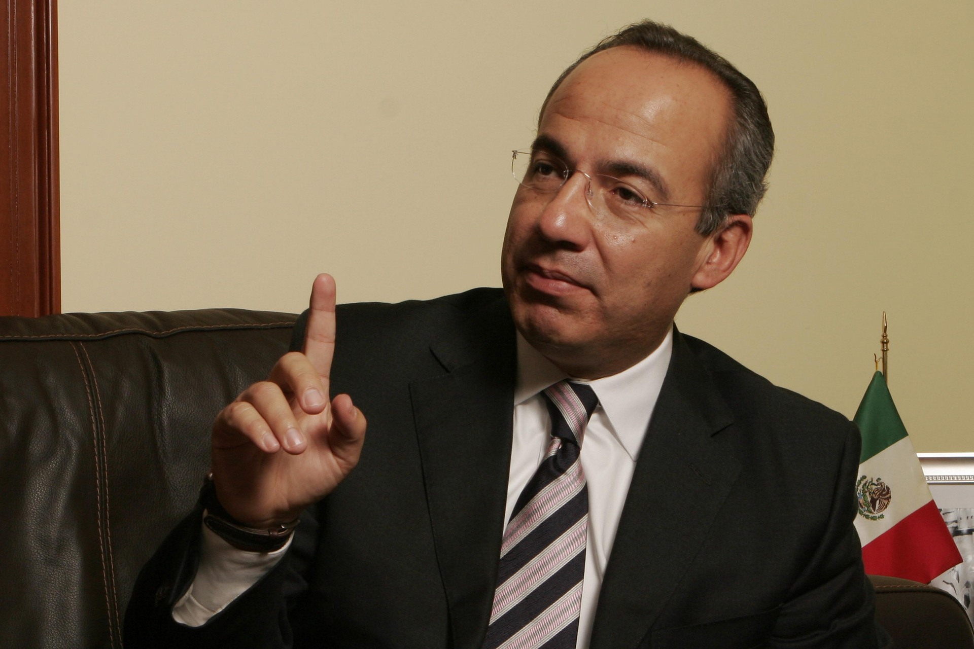 Felipe Calderón reacts to Genaro García Luna's punishment