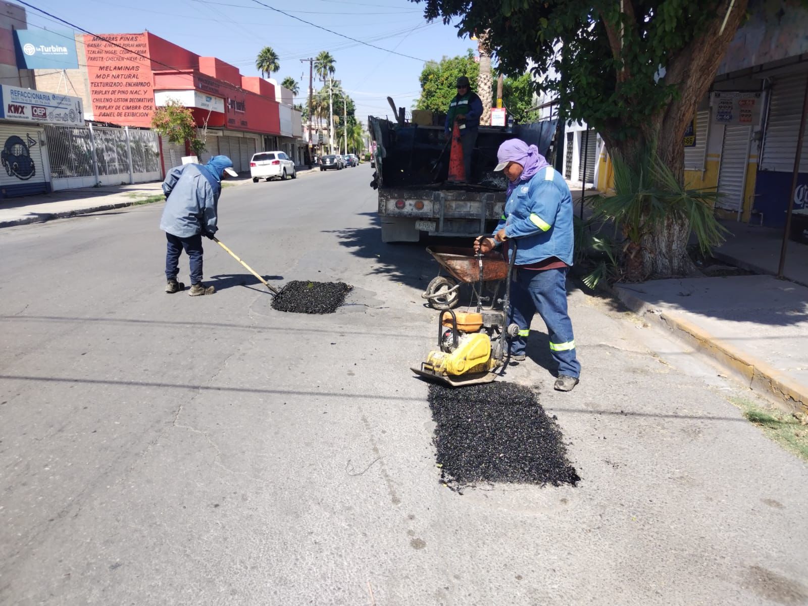 This is how you ask them to make a hole in Gómez Palacio