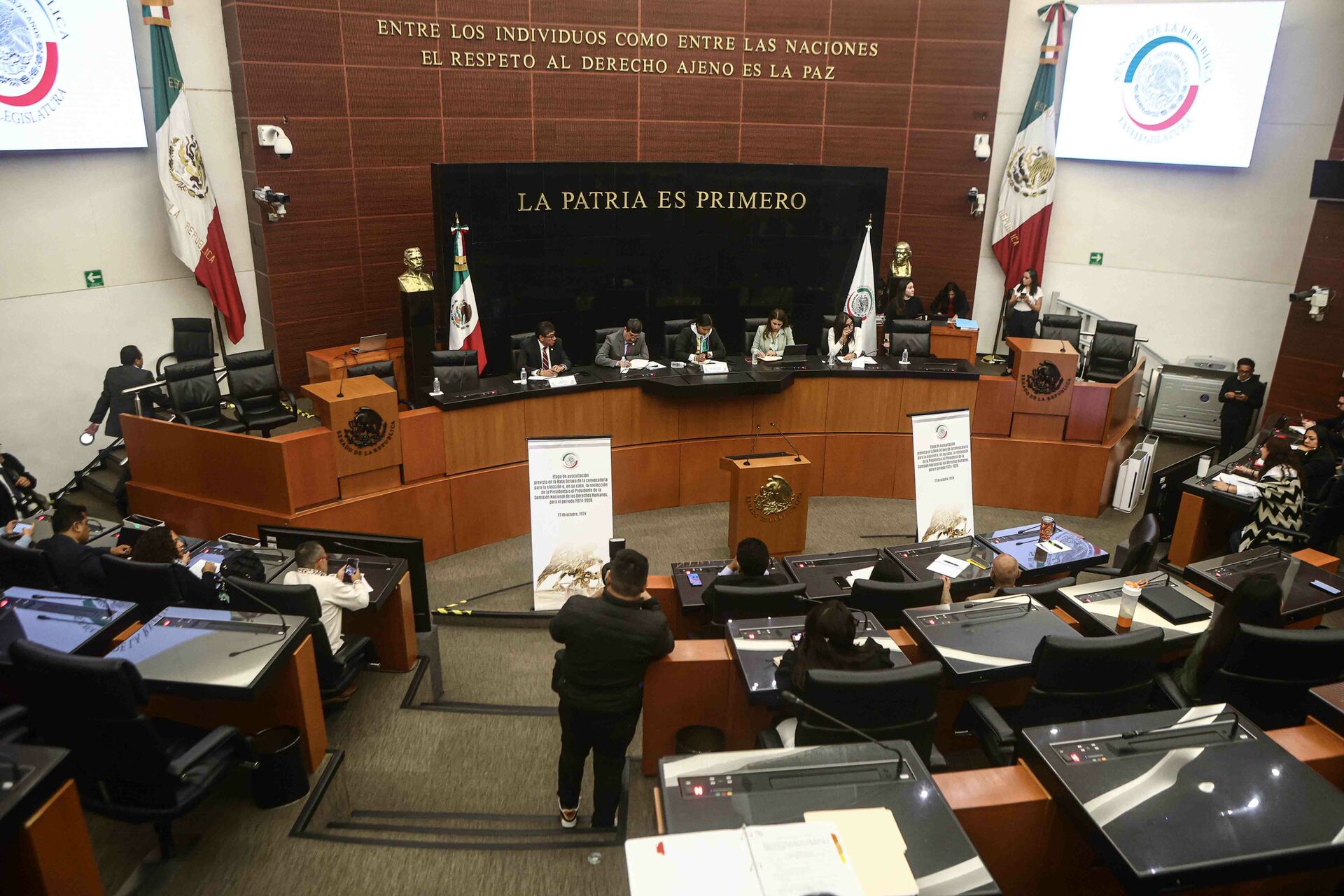 Senado avala desacato de Claudia Sheinbaum