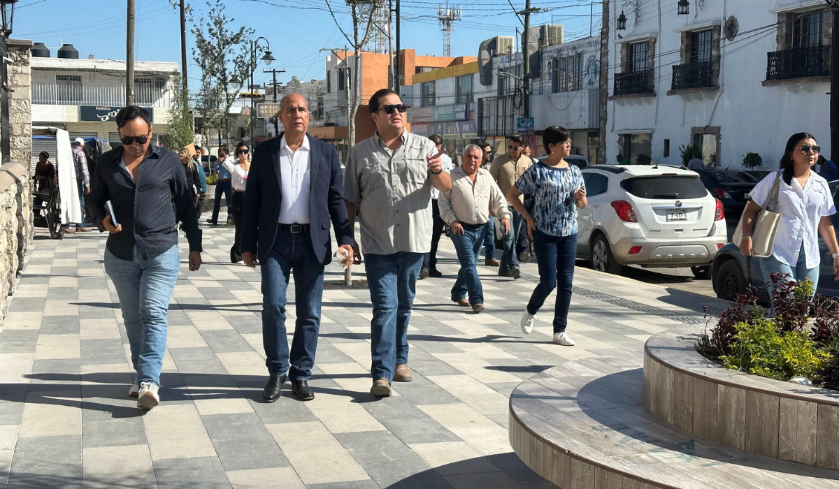 Alcalde de Monclova supervisa avances de Centro Histórico