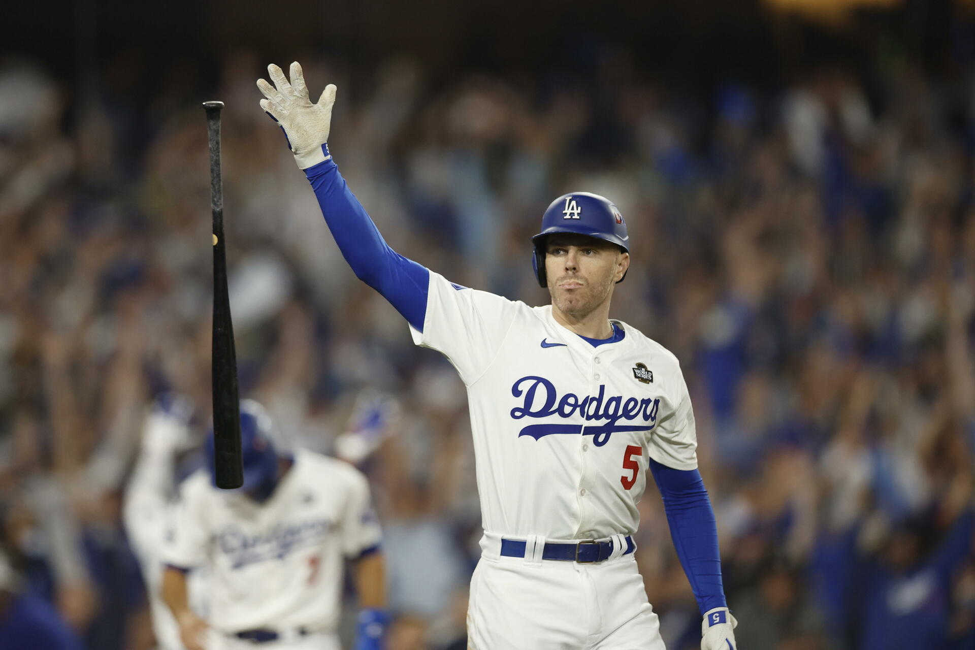 Dodgers se llevan el primer juego de la Serie Mundial en un épico final