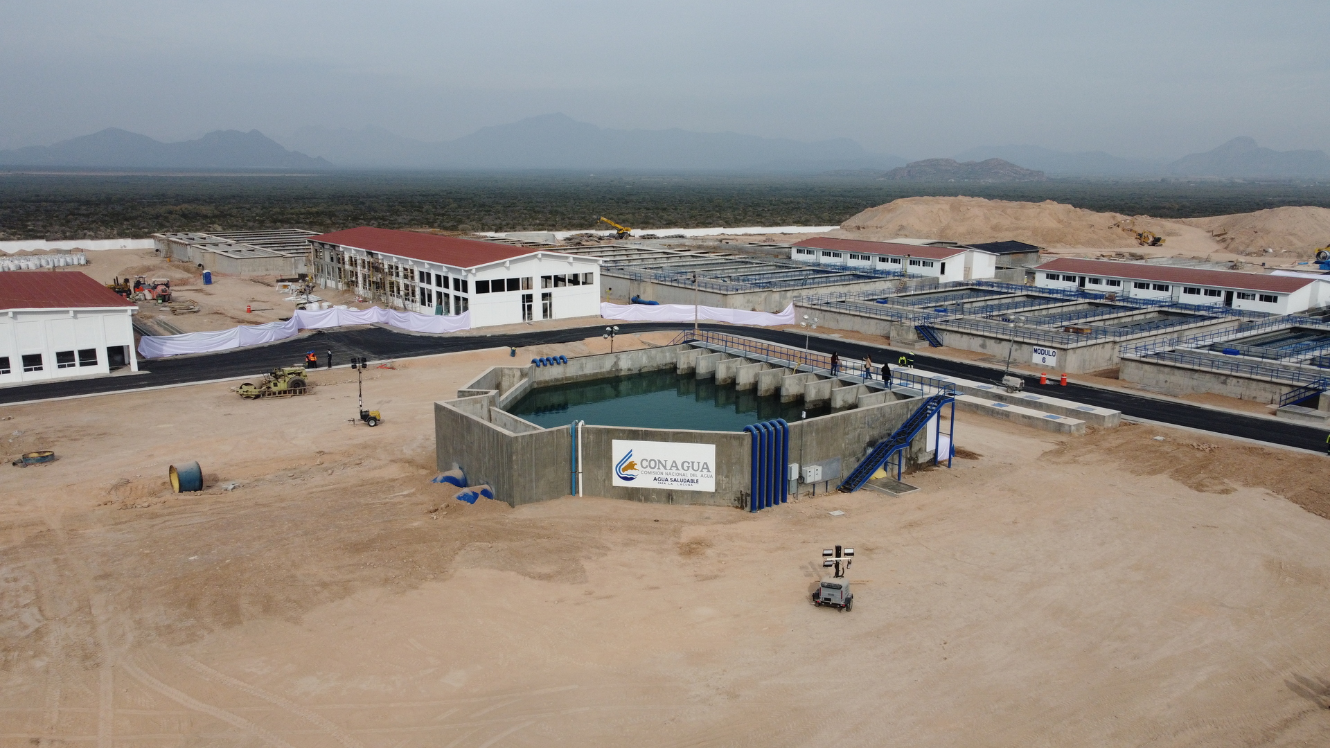 Según la visita a las instalaciones de Agua Saludable, están operando cuatro módulos de la planta potabilizadora. (EL SIGLO DE TORREÓN)