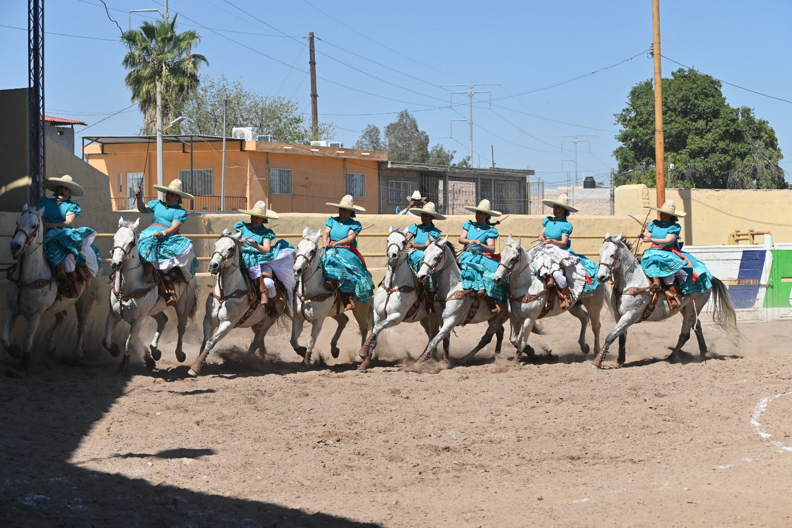 Charreada de la Familia en Gómez Palacio.