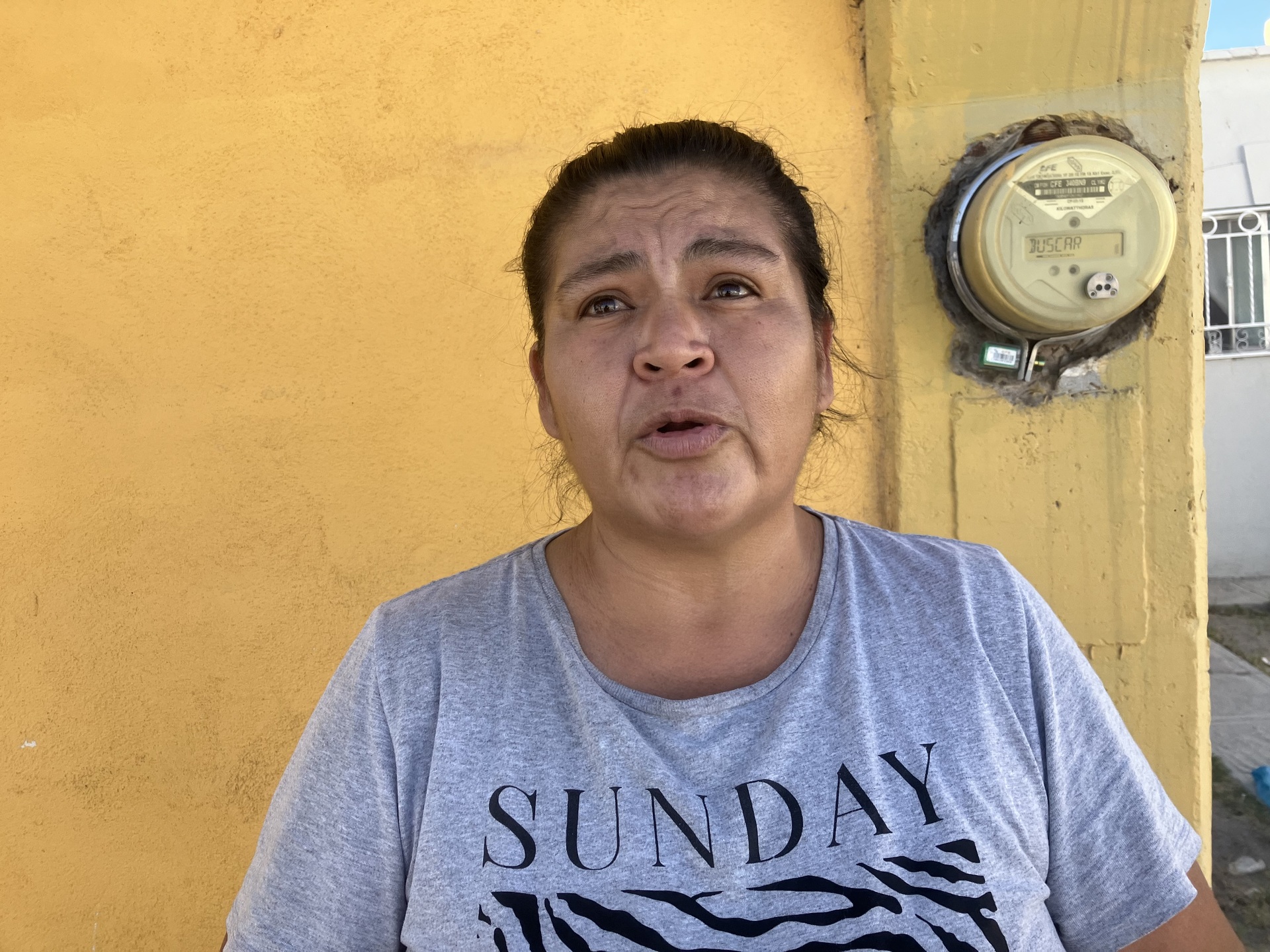 La mujer, residente de la colonia Campo Nuevo Zaragoza de Torreón, contó que siente temor porque a unos metros de su casa hay dos viviendas con una gran cantidad de cacharros.