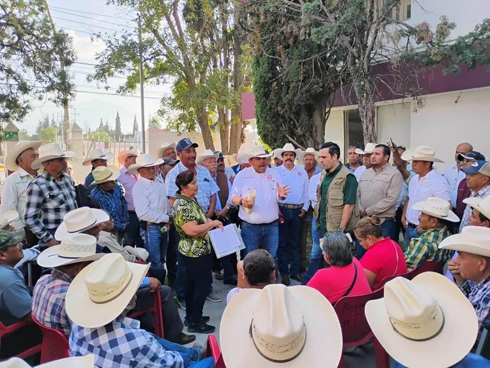 En reunión 'banquetera' campesinos exponen problemáticas a titular del Bienestar en Coahuila