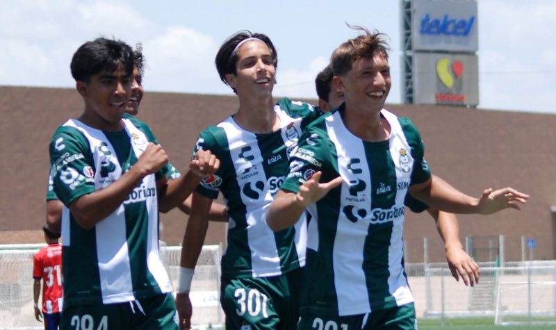 Los juveniles laguneros se metieron en la Fiesta Grande del futbol mexicano tras vencer a los Esmeraldas. (Club Santos