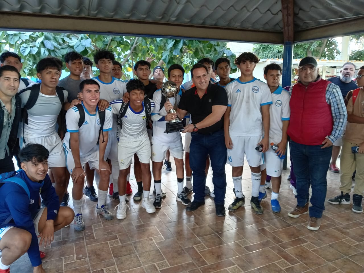 Torneo de Futbol Infantil – Juvenil Laguna Cup. 