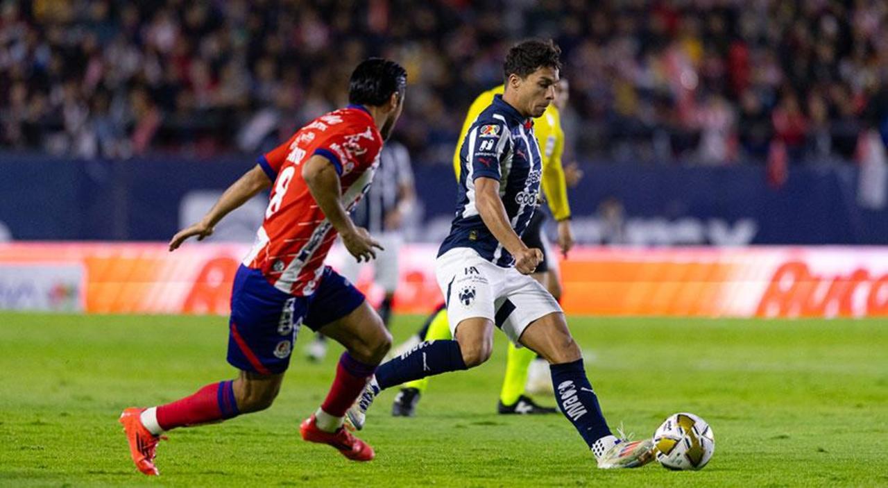 En el choque celebrado en el Estadio Alfonso Lastras de la capital potosina, ambos equipos protagonizaron un duelo muy cerrado.