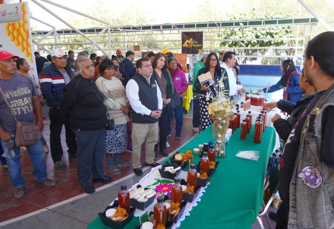 La Feria se realiza en la cancha del Parque La Esperanza.