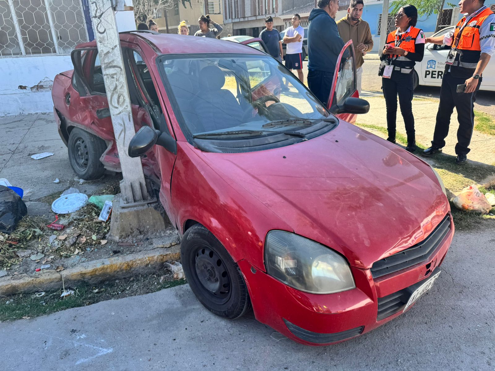 Fuerte choque deja una mujer y dos menores lesionados en Torreón