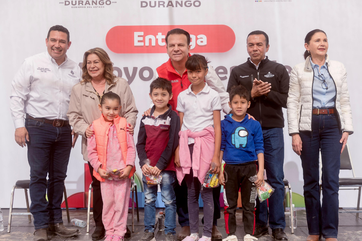 Gobernador Esteban Villegas celebra la Navidad y anuncia proyectos para La Laguna en 2025