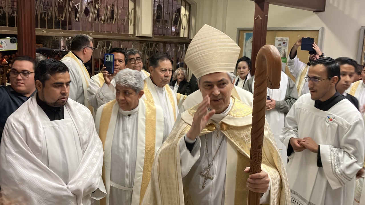 En su mensaje, el obispo de la Diócesis de Torreón llamó a ser 'peregrinos de la esperanza', replicando así el llamado del Papa.