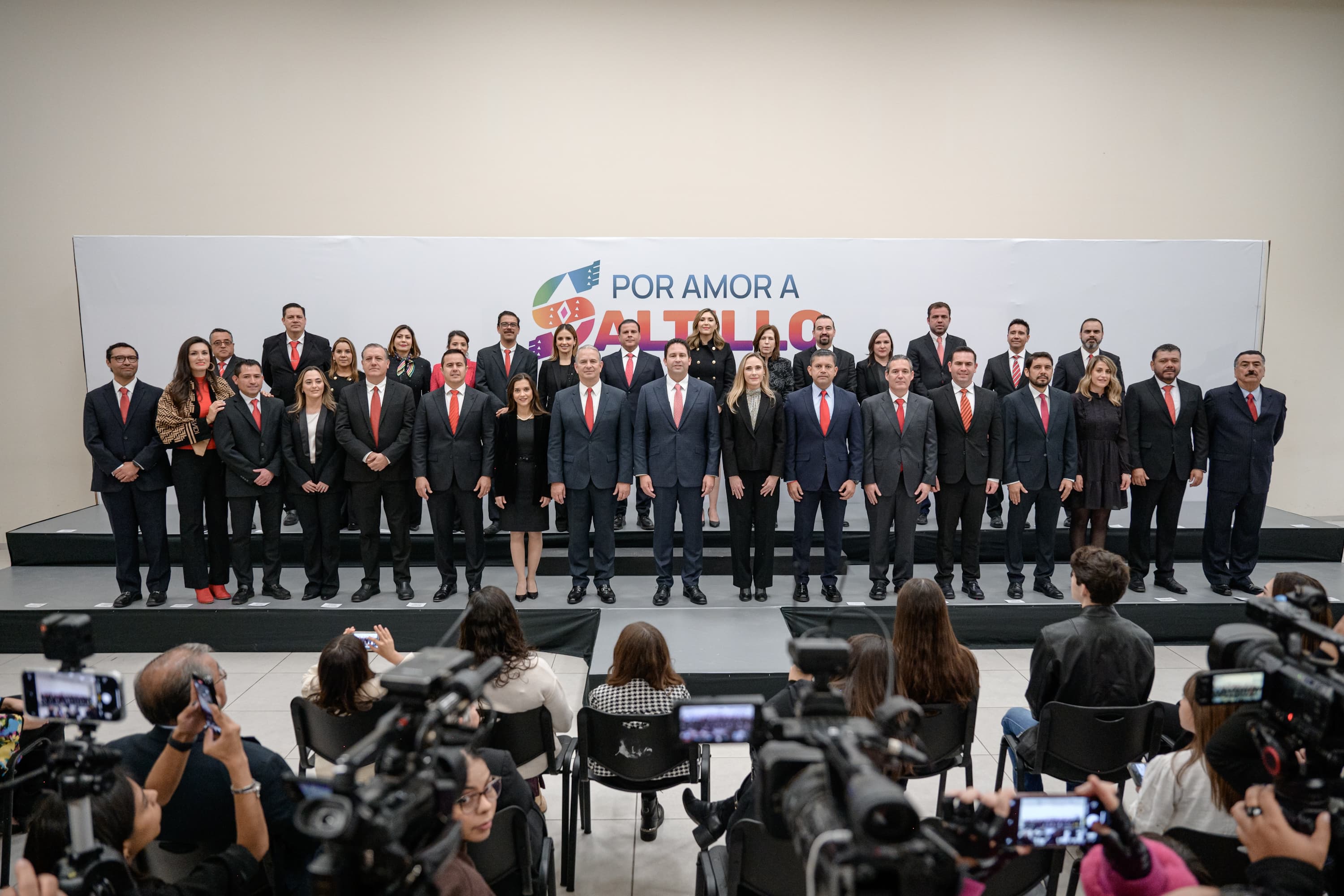 Javier Díaz presenta su gabinete para la administración municipal 2025 - 2027