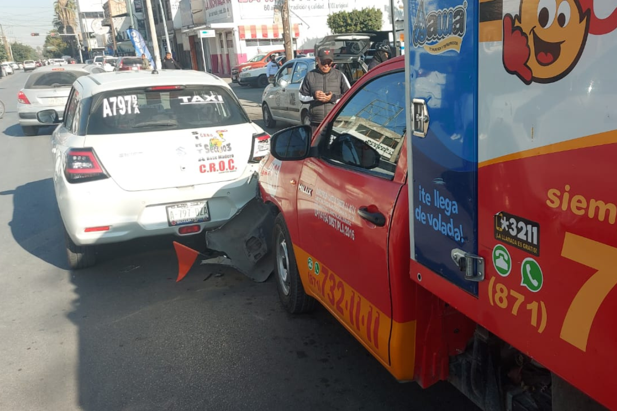 Accidente vial en Gómez Palacio deja a una mujer lesionada