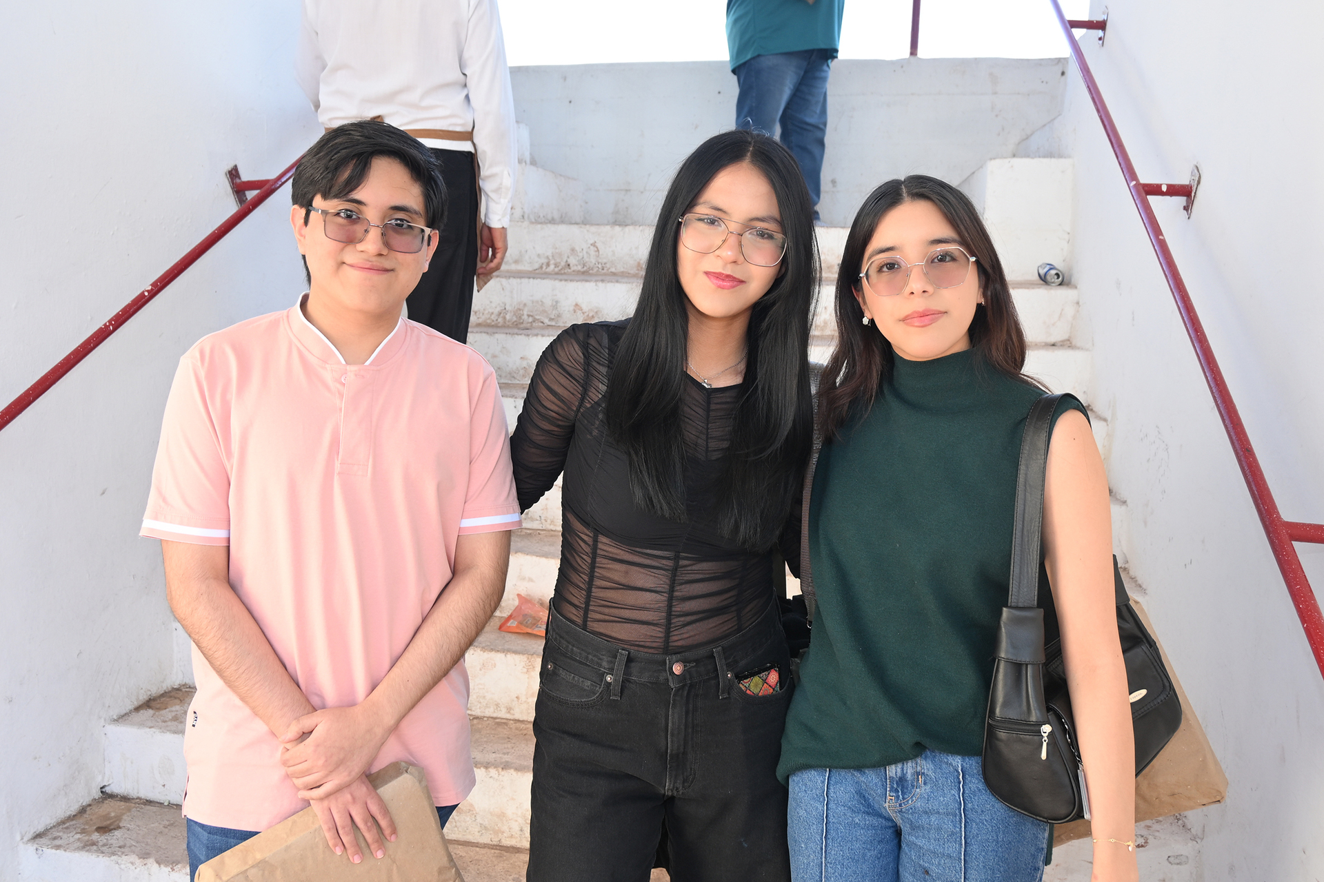 Henry, Adriana y Karla (EL SIGLO DE TORREÓN/RAMÓN SOTOMAYOR)
