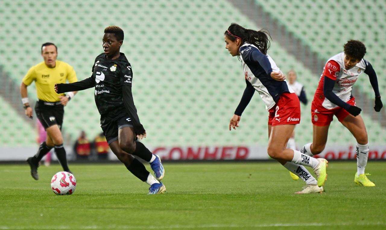 Importante será el accionar de la ugandesa del Santos Laguna Femenil, Sandra Nabweteme, quien en la fecha inaugural marcó par de penales ante el Atlas y contra las Chivas, fue un constante peligro antes de salir de cambio.