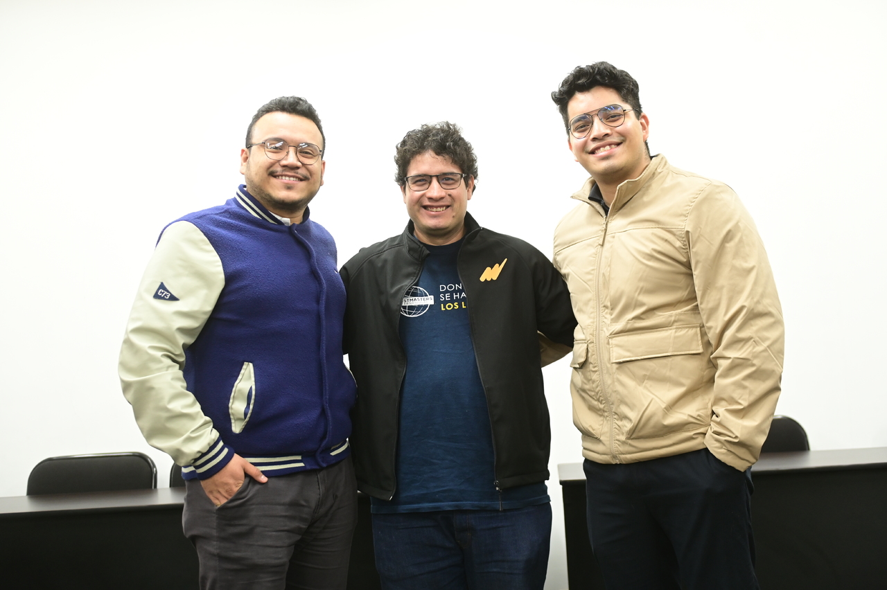 Emmanuel, Cristopher y Raúl.