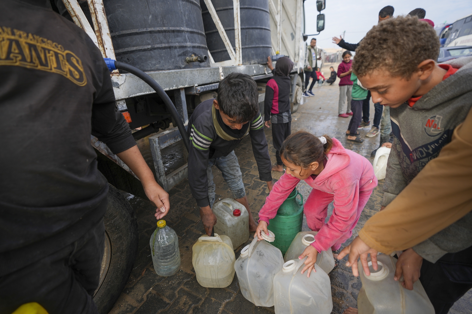 Israel y Hamás concretan cese al fuego