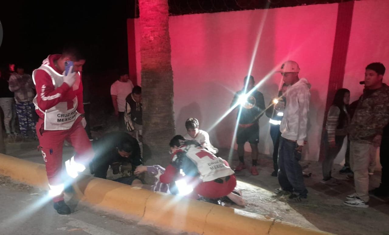 Tres menores resultan lesionados tras fuerte accidente de motocicleta en Álvaro Obregón