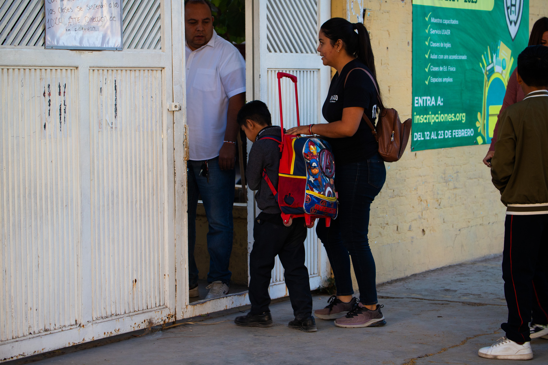 La Secretaría de Educación prevé atender a los menores repatriados en los centros de atención que instala el gobierno estatal.
