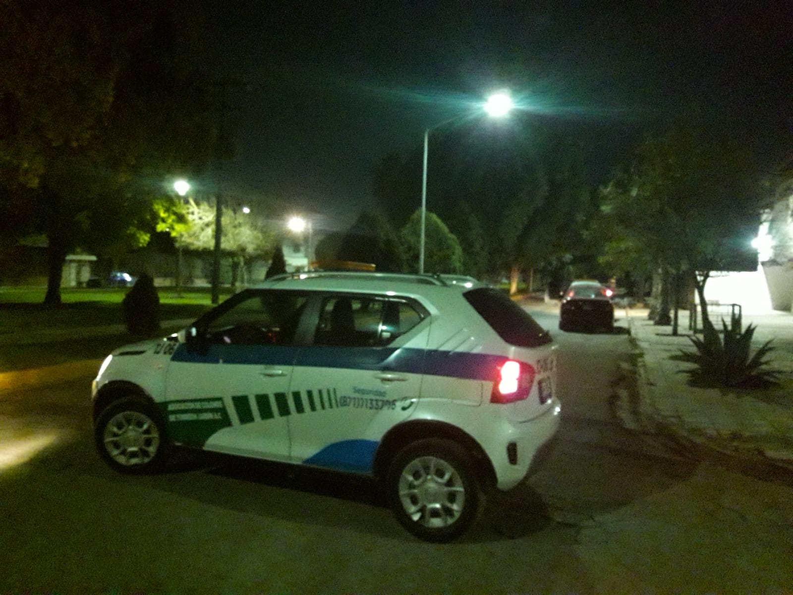 Hombre pierde la vida dentro de su vehículo en la colonia Torreón Jardín