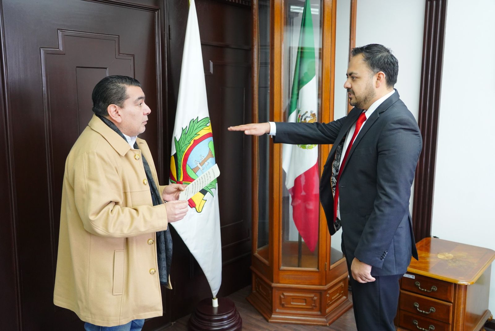 Rinde protesta el nuevo director de Salud Municipal de Gómez Palacio