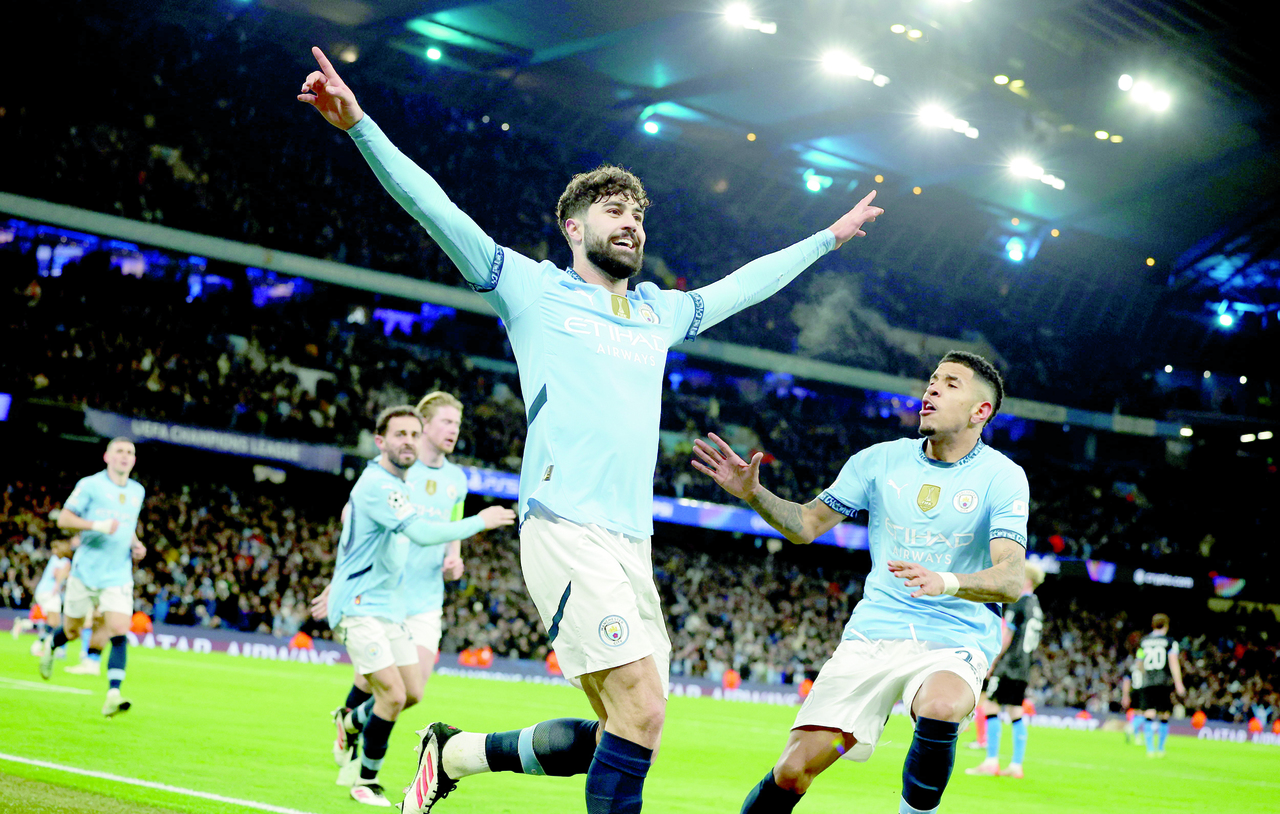 Pep Guardiola y el Manchester City lograron su clasificación a los playoffs derrotando en el Etihad Stadium al Club Brujas.