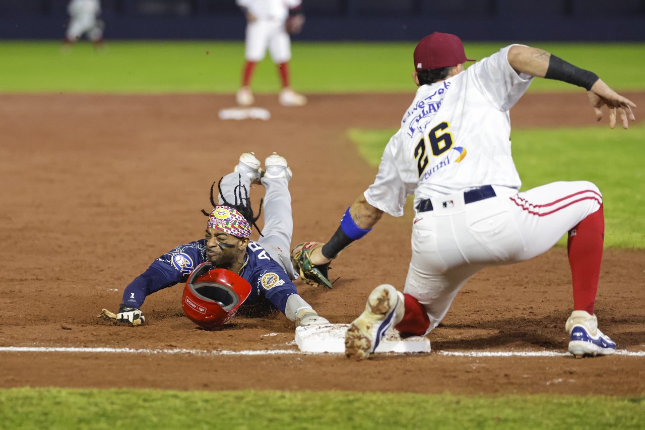 Los Charros aprovecharon dos errores puntuales de los venezolanos para llevarse su segundo triunfo en la Serie del Caribe 2025.