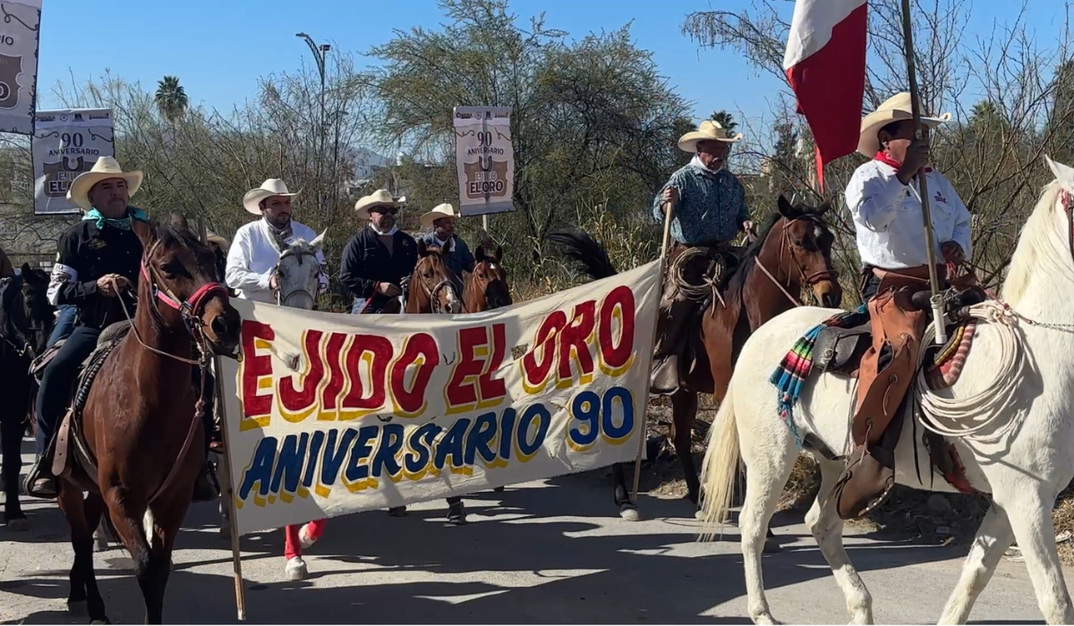 Terminan festejos del Ejido El Oro con cabalgata