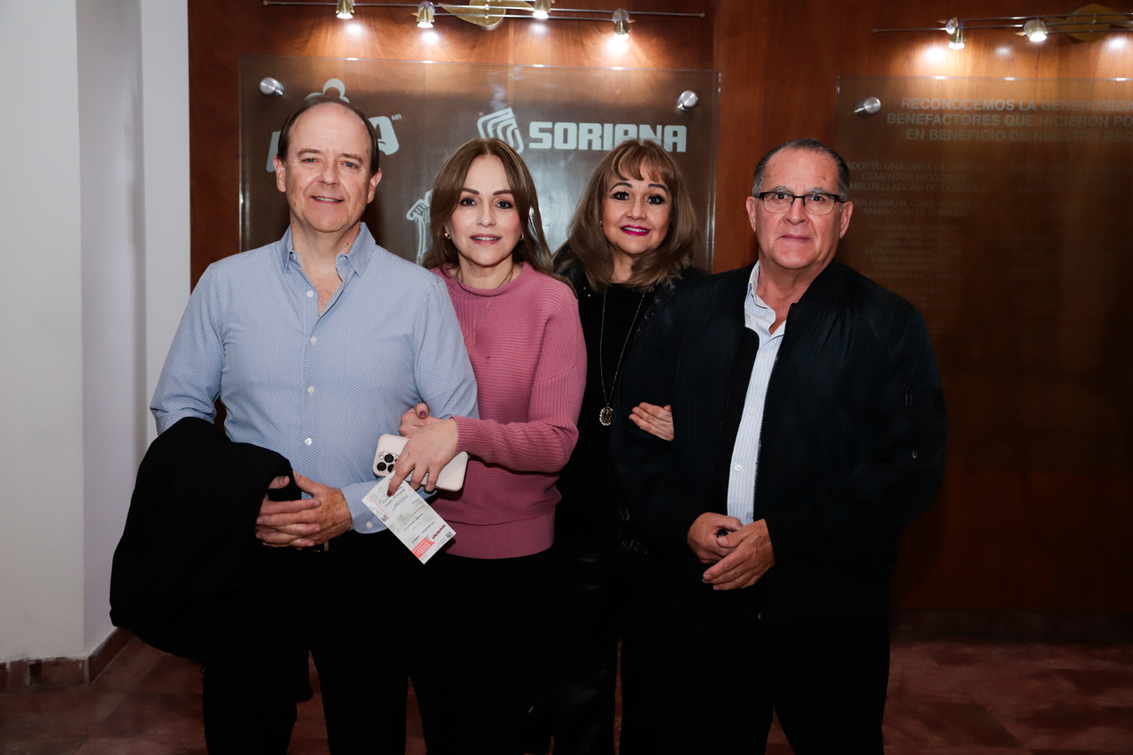 Luis, Beatriz, María de los Ángeles y José Ángel.