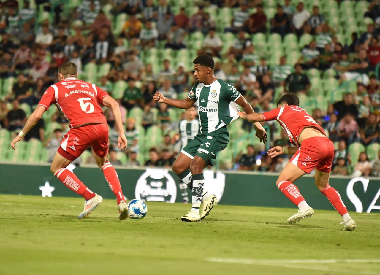 Ante la baja de 'Fano' Carrillo, el hondureño Antony Lozano, tendrá la mayor responsabilidad en el ataque. Suma 197 minutos y un gol en torneo.