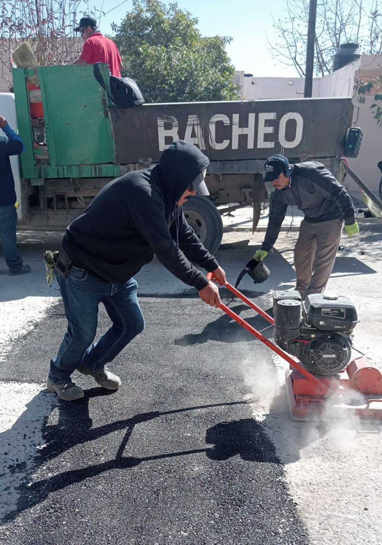 En recientes días se dio atención a la Calzada Las Cruces.