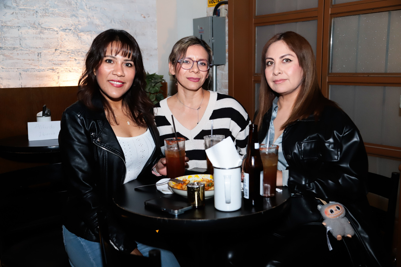 Tania Pérez, Liz Gamez y Reyna Flores (EL SIGLO DE TORREÓN / ENRIQUE CASTRUITA)
